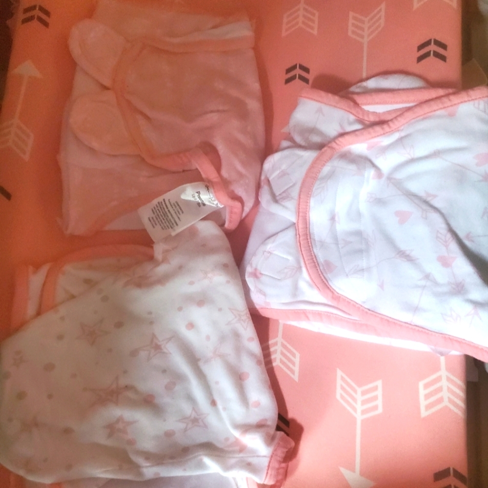 Swaddles preemie